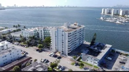 2016 Bay Dr # 202, Miami Beach FL 33141