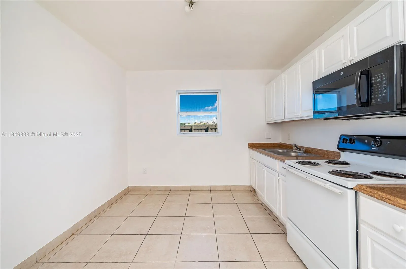 520 SW Krome Ter # 1, Homestead FL 33030
