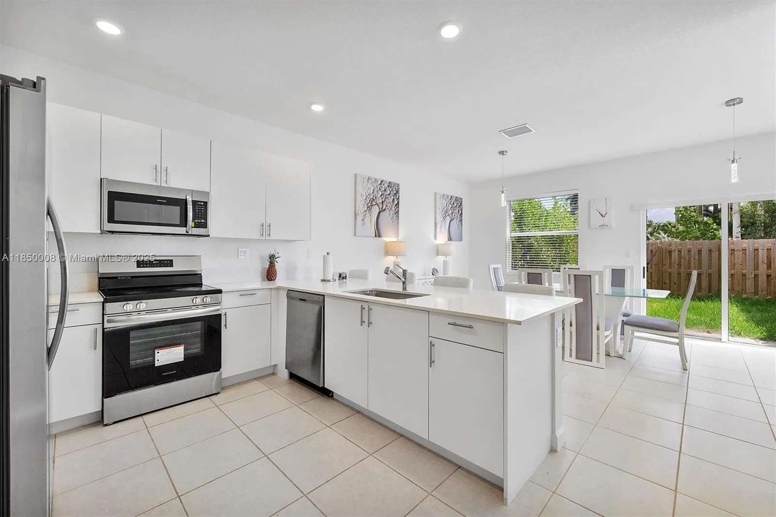 3 bedroom 2 bath for sale at 29269 SW 162nd Ct, Homestead FL 33033