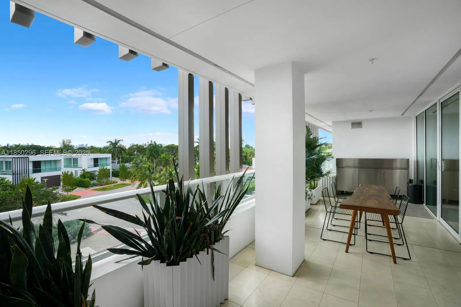 3 bedroom 3 bath for sale at 4701 N Meridian Ave # 417, Miami Beach FL 33140