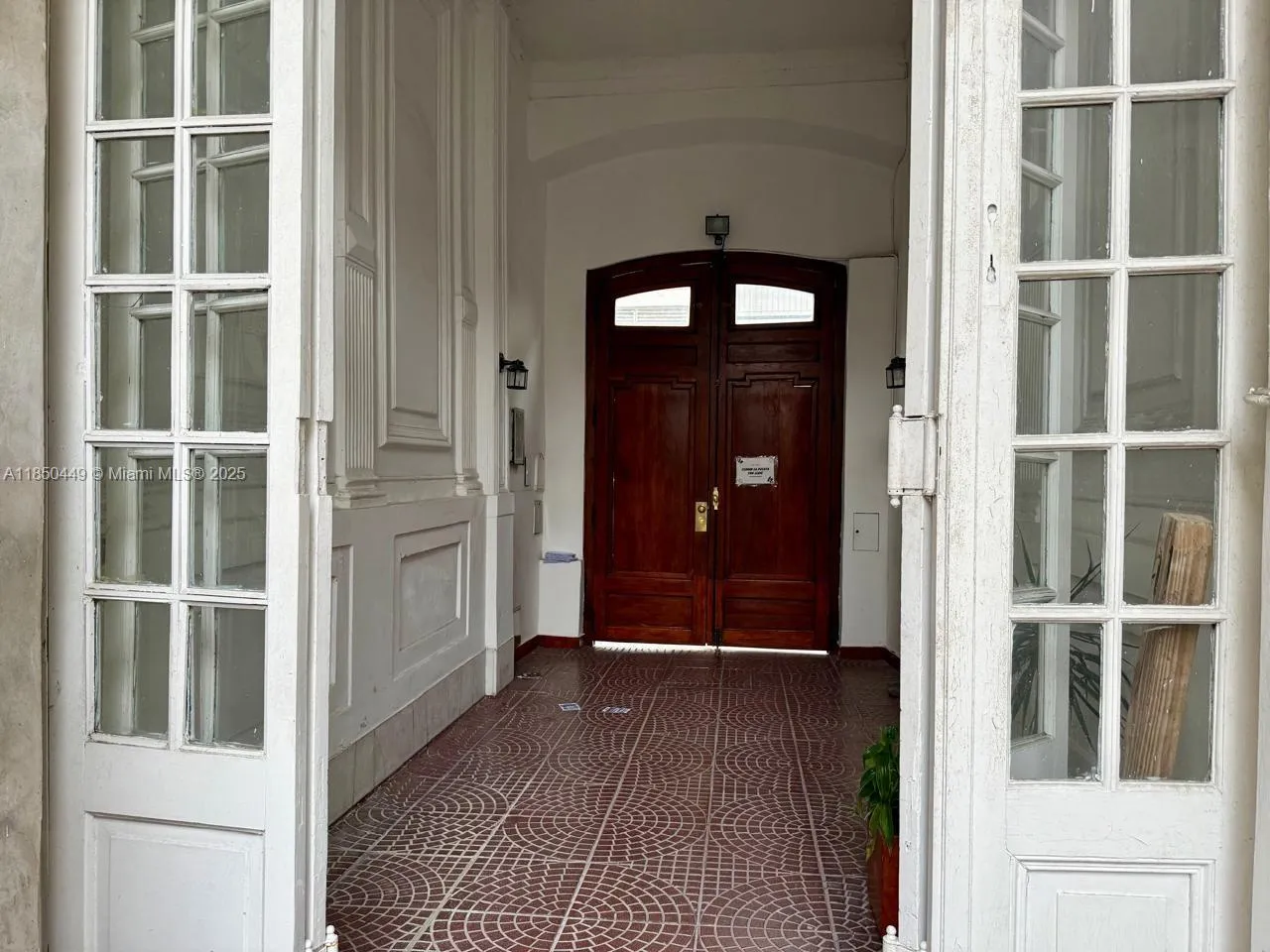 945 Defensa St San Telmo, FL 945