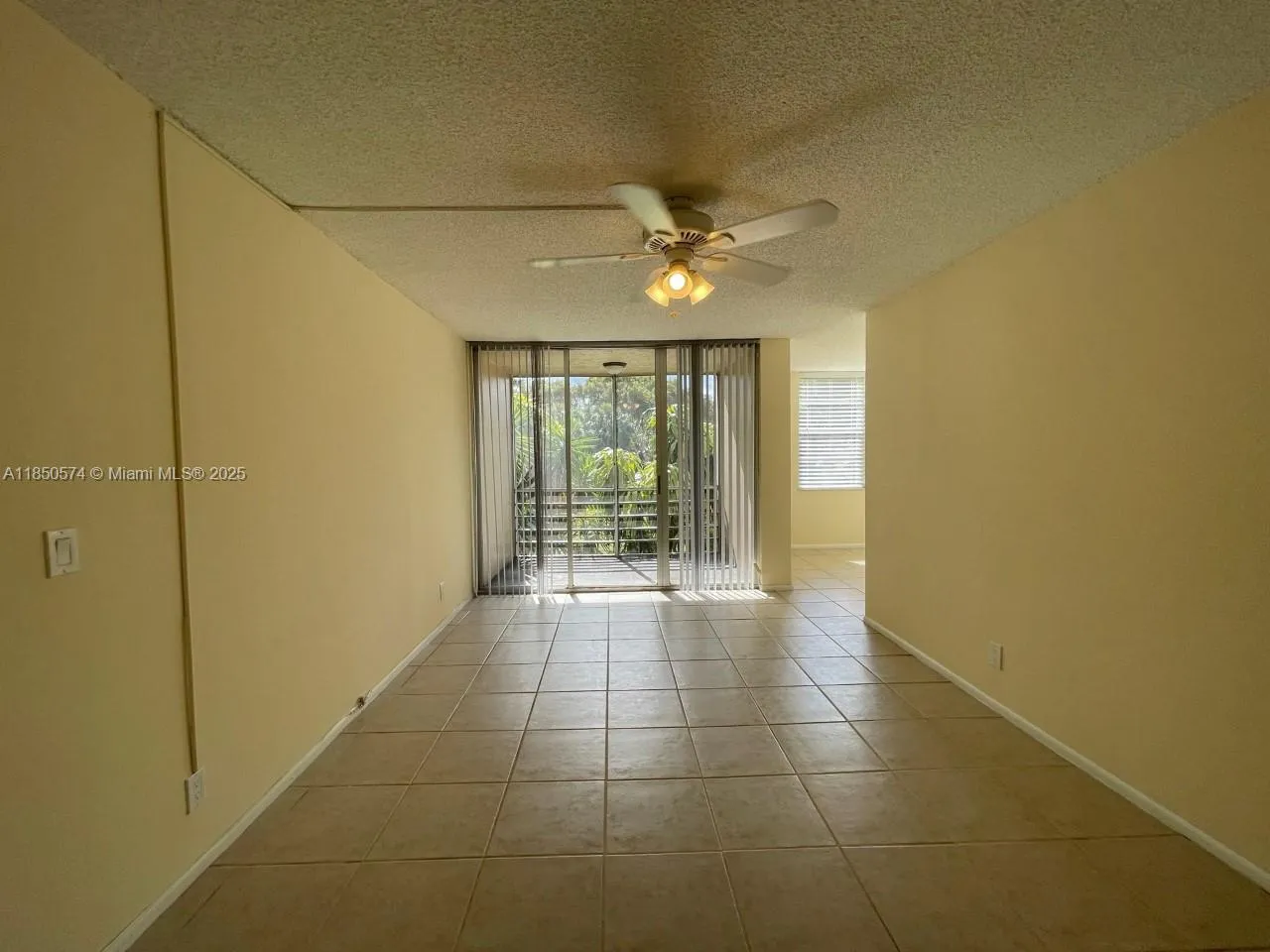 9431 Live Oak Pl # 203, Davie FL 33324