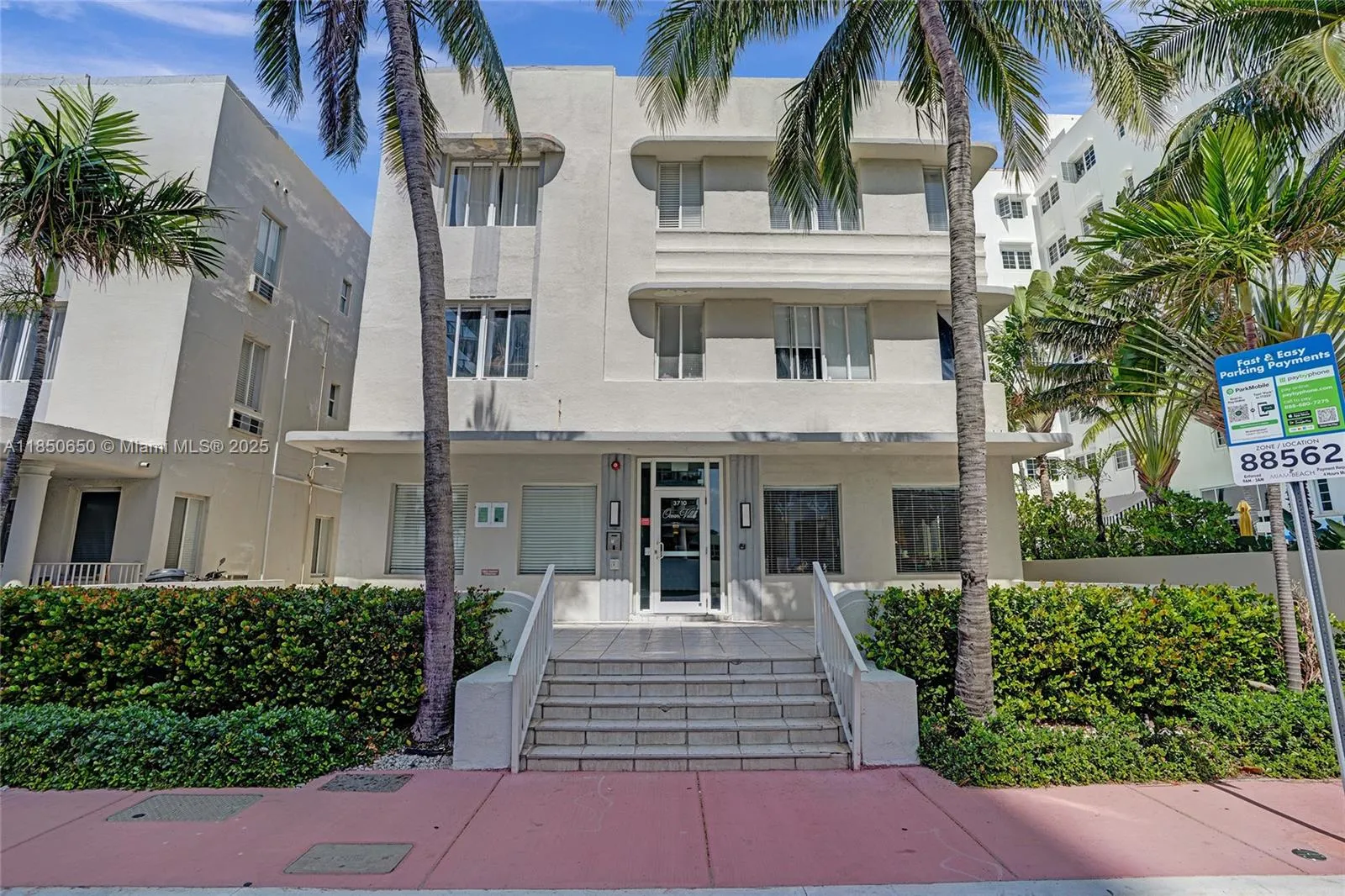 1 bath for sale at 3710 Collins Ave # 100, Miami Beach FL 33140