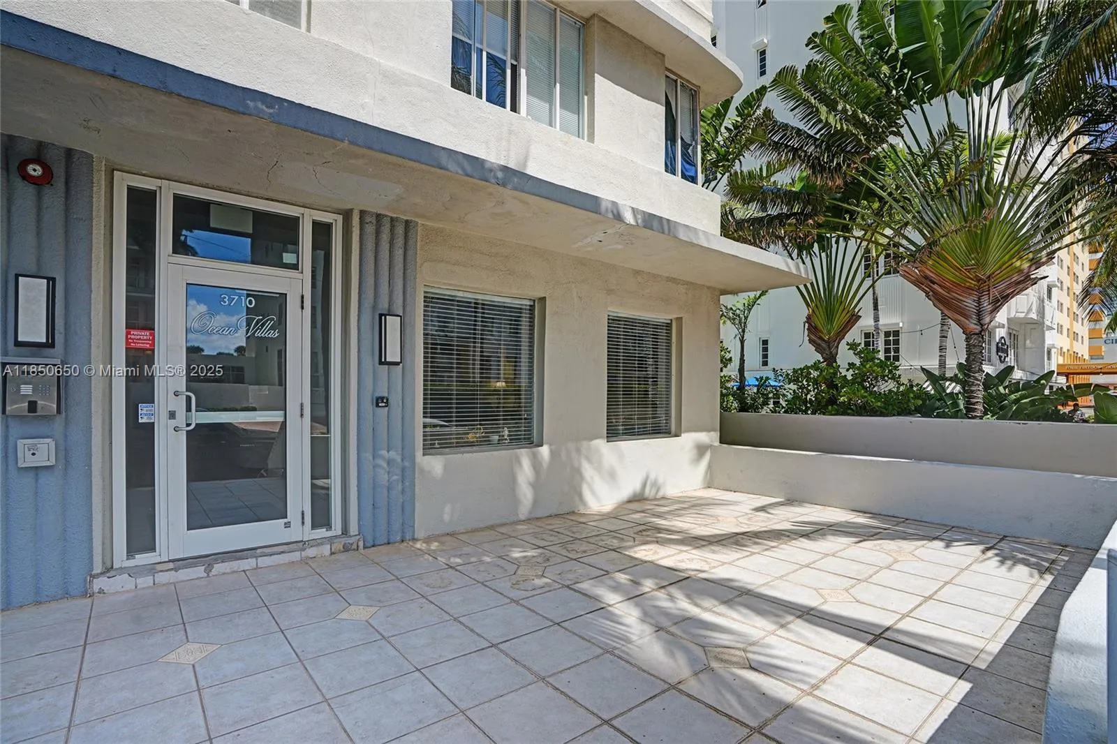 3710 Collins Ave # 100, Miami Beach FL 33140