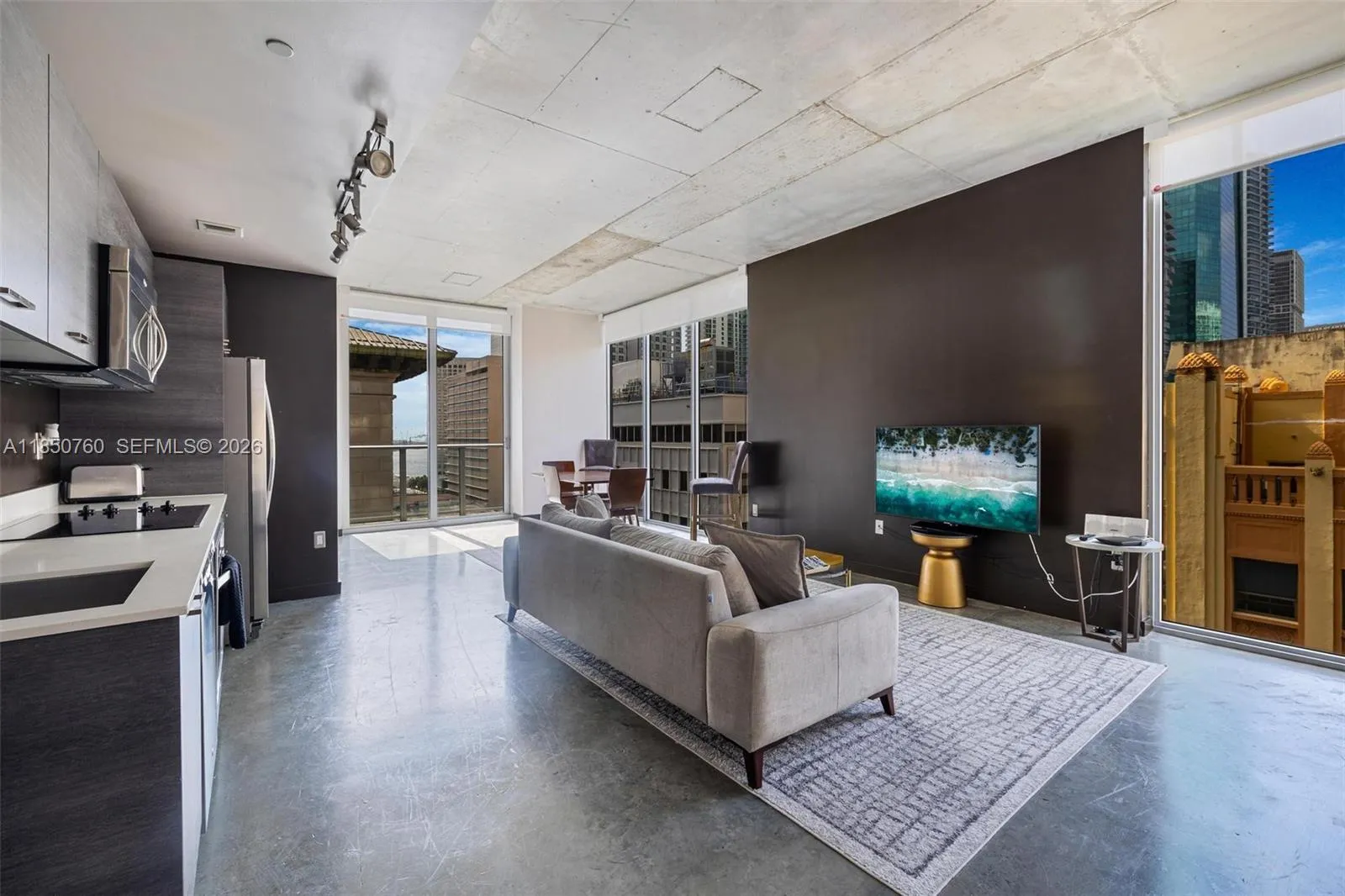 151 SE 1st St # 401, Miami FL 33131