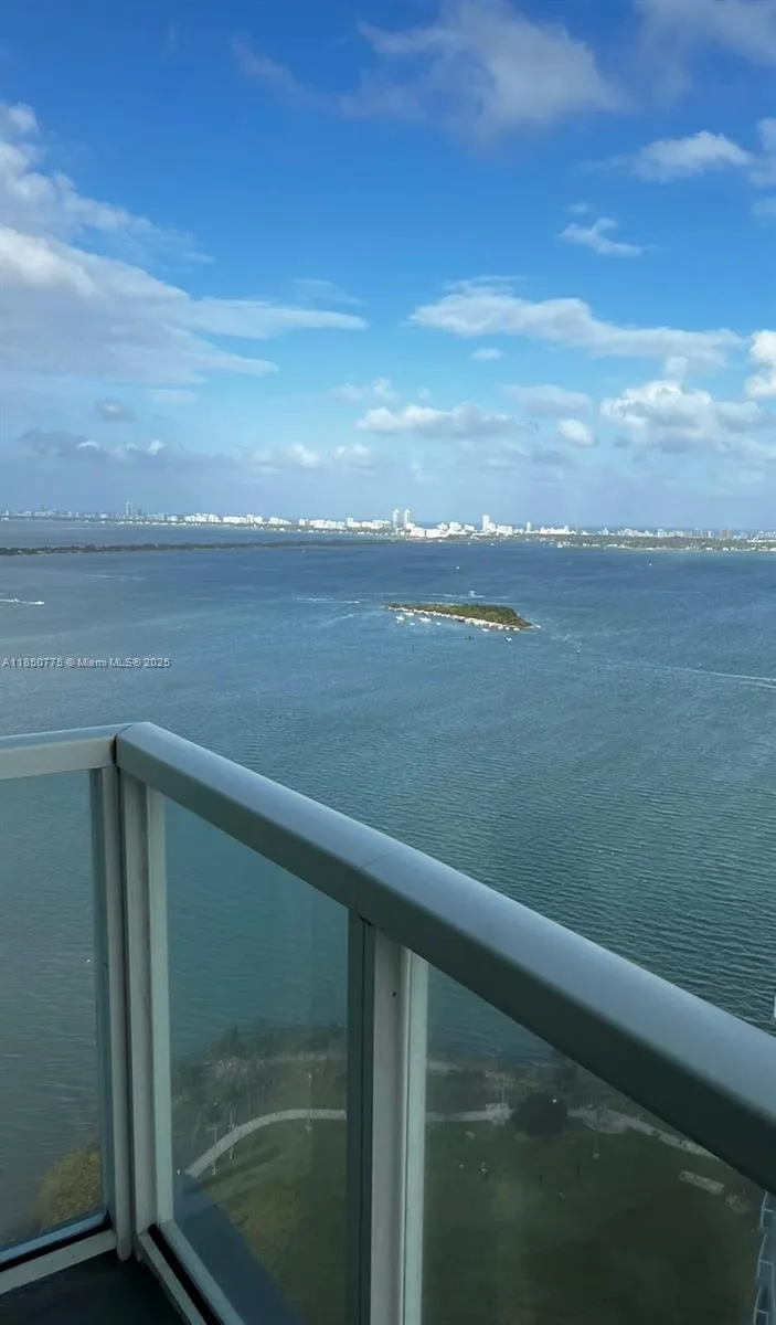 1900 N Bayshore Dr, Miami FL 33132