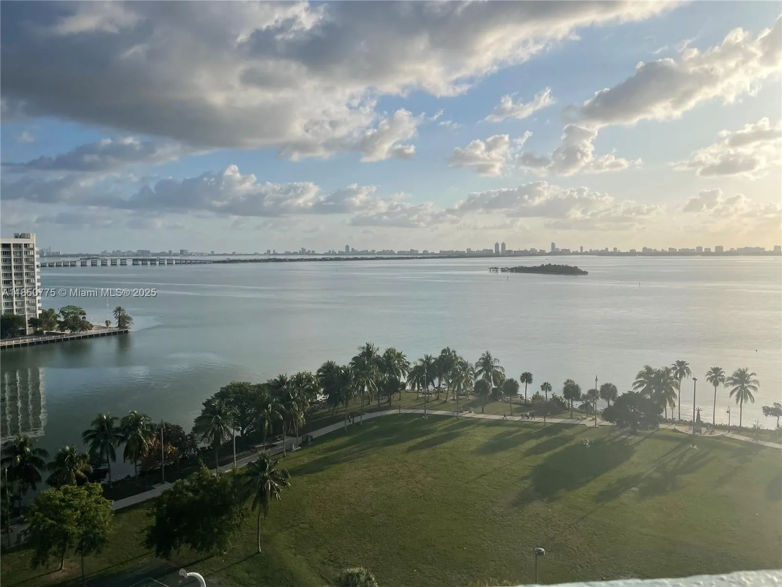 1900 N Bayshore Dr, Miami FL 33132