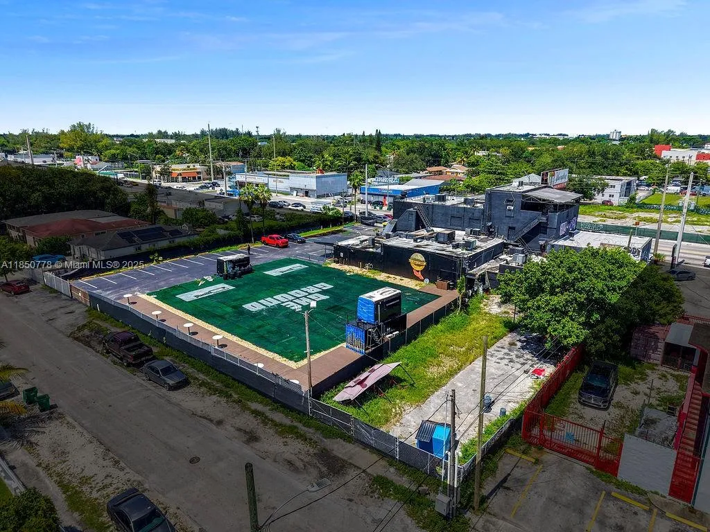 728 NW 79th St, Miami FL 33150