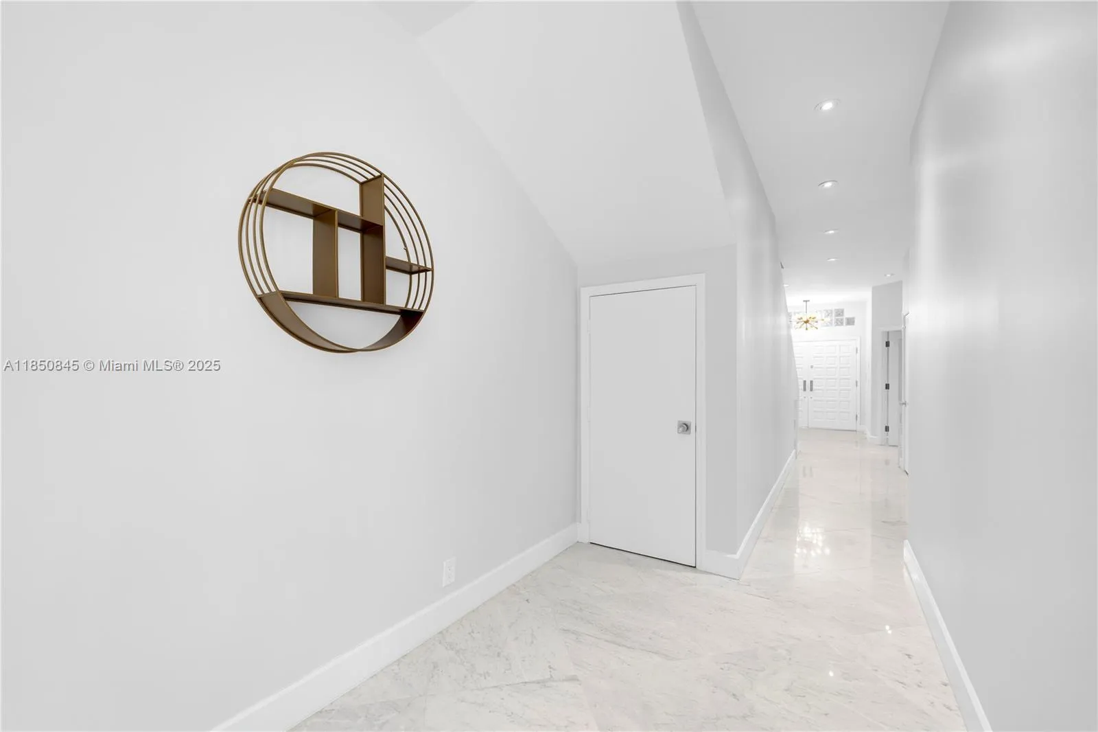 1558 NE Quayside Ter # D10, Miami FL 33138