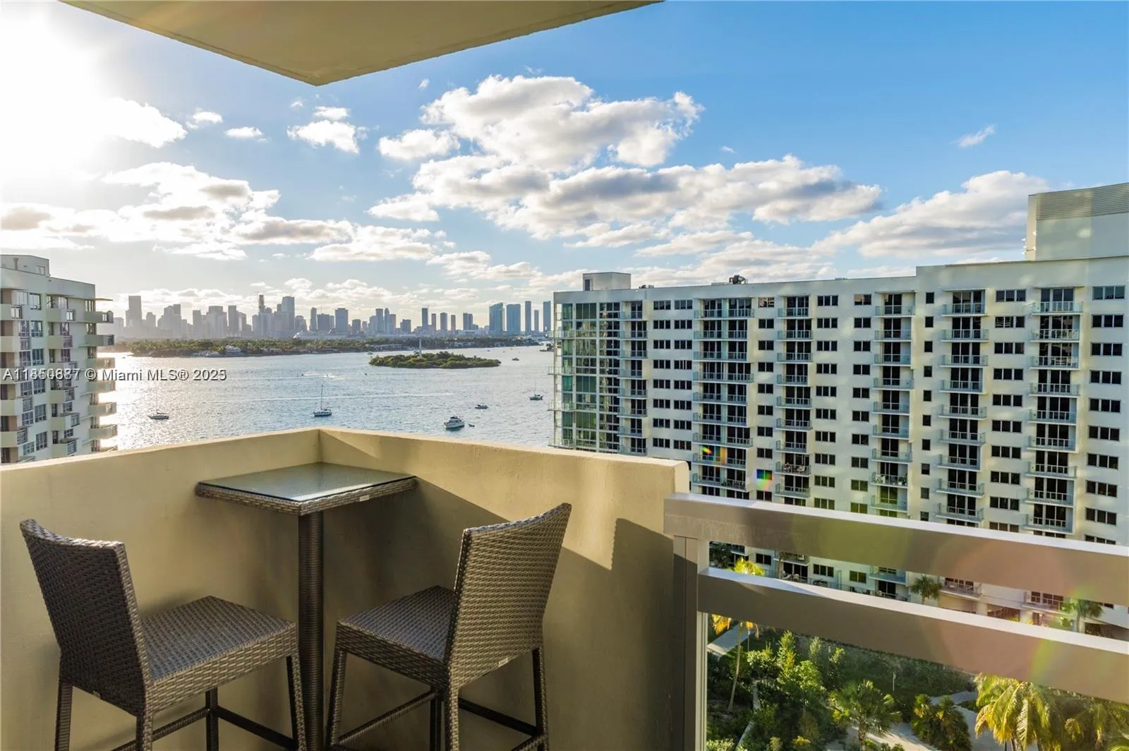 1 bedroom 1 bath for sale at 1500 Bay Rd # 1464S, Miami Beach FL 33139