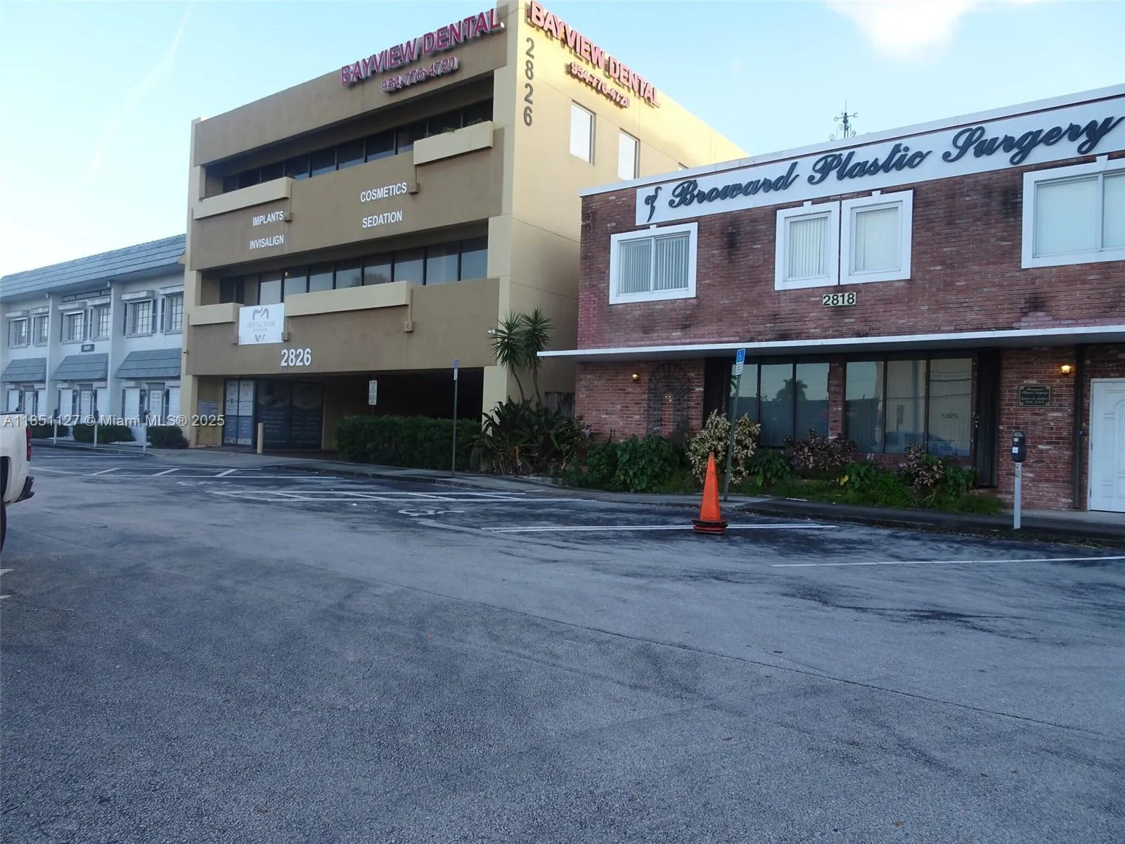 2826 E Oakland Park Blvd, FL 33306