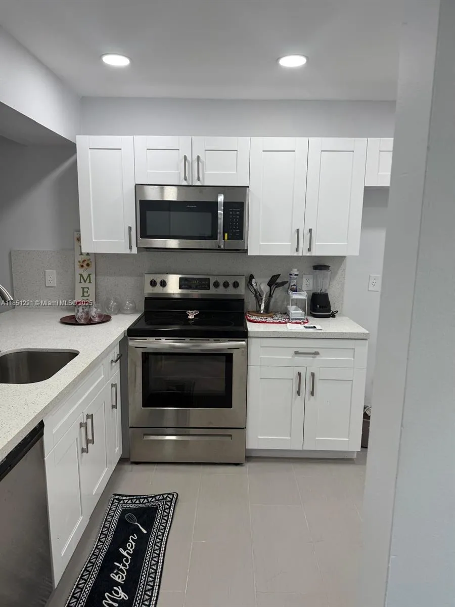 1102 Bahama Bnd # D2, Coconut Creek FL 33066