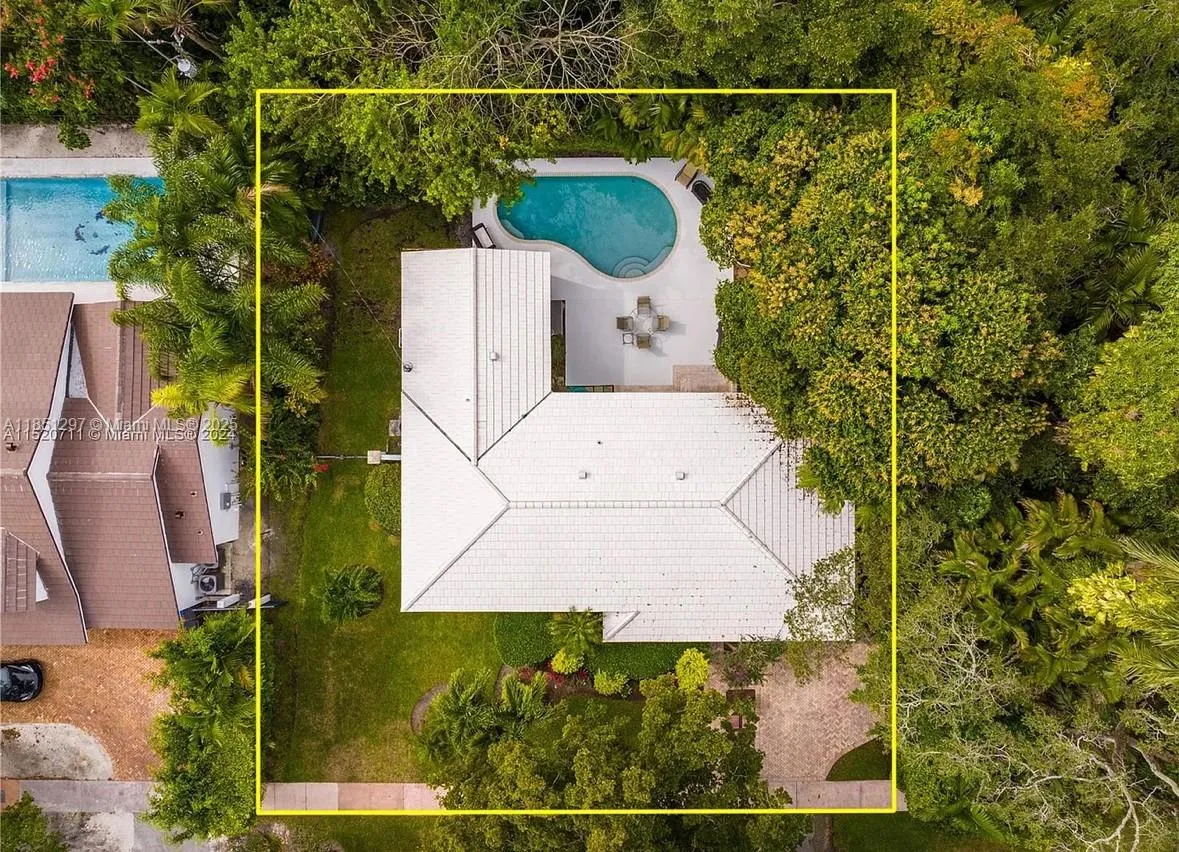 7300 Mindello St, Coral Gables FL 33143