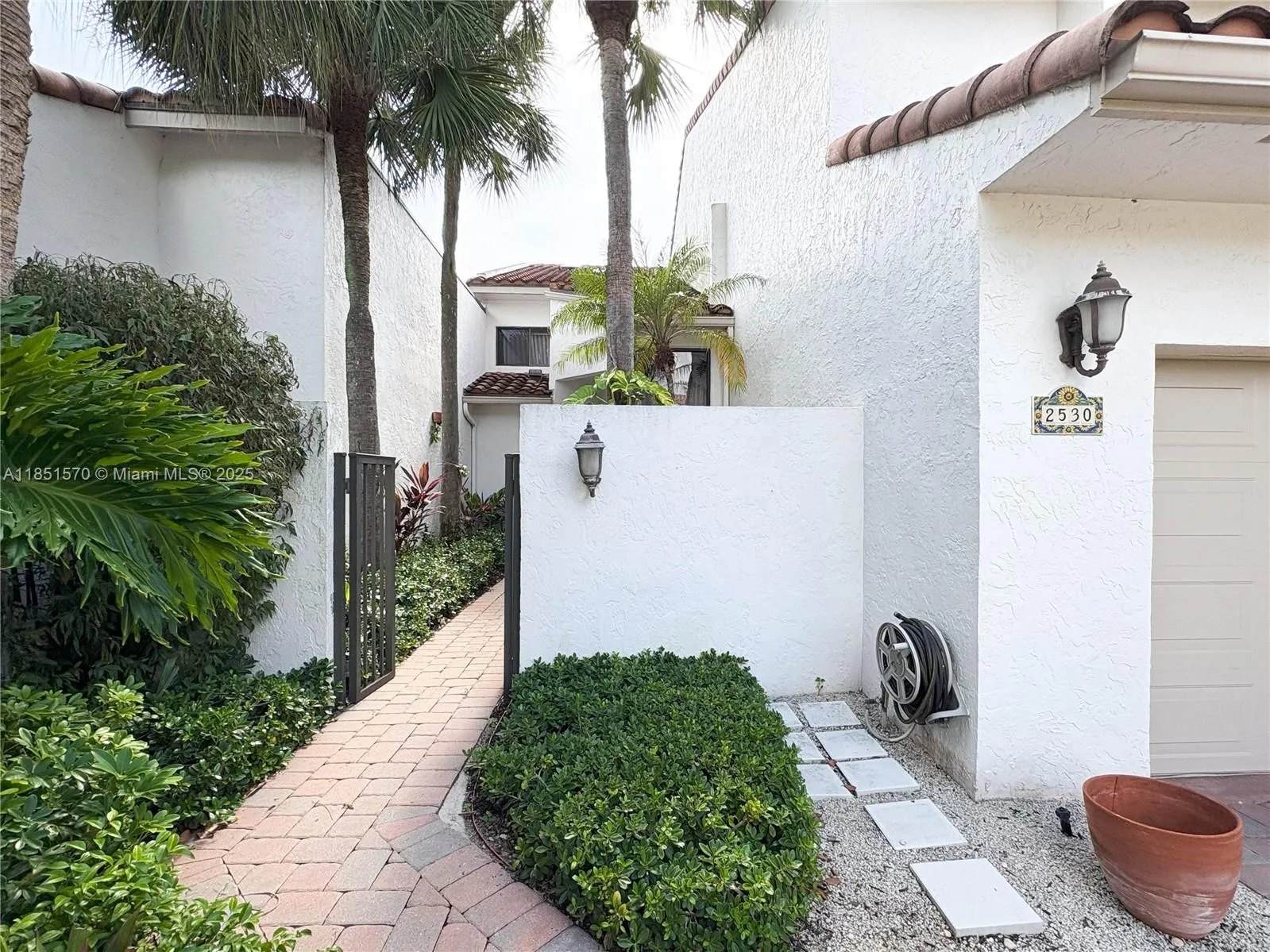 2530 Windsor Way Ct, Wellington FL 33414