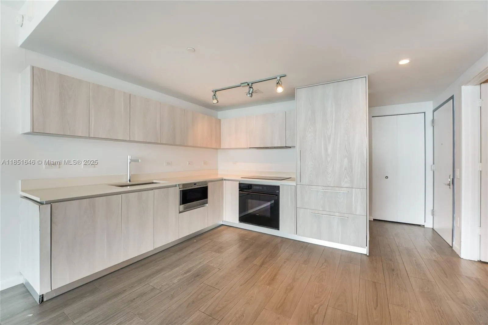 3131 NE 7th Ave # 4404, Miami FL 33137