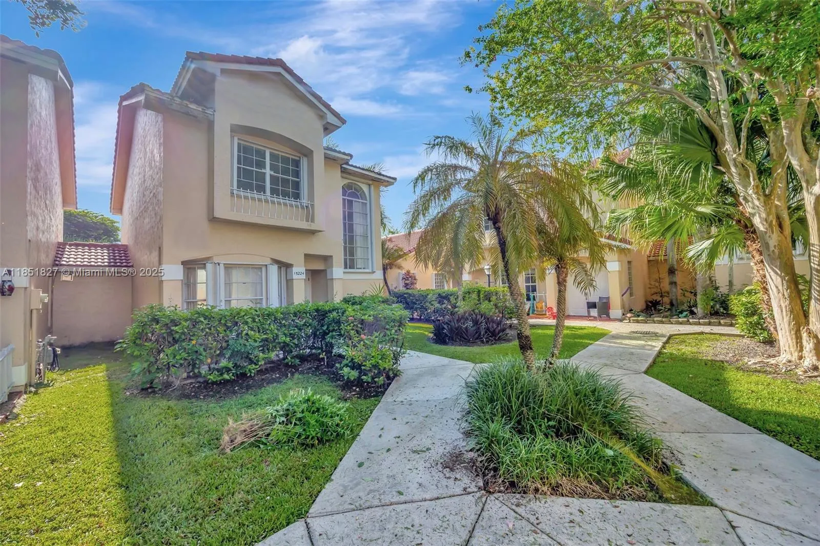 3 bedroom 2 bath for sale at 15224 SW 111th St, Miami FL 33196