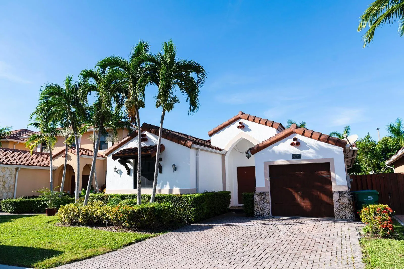 4 bedroom 3 bath for rent at 9721 NW 9th St, Miami FL 33172