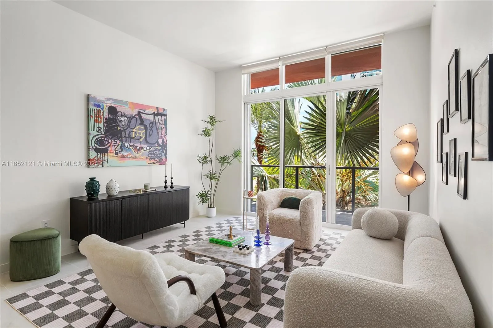 2 bedroom 2 bath for sale at 1155 Brickell Bay Dr # 203, Miami FL 33131