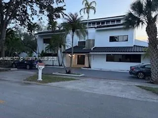 6 bedroom 5 bath for sale at 16720 NW 78th Pl, Miami Lakes FL 33016