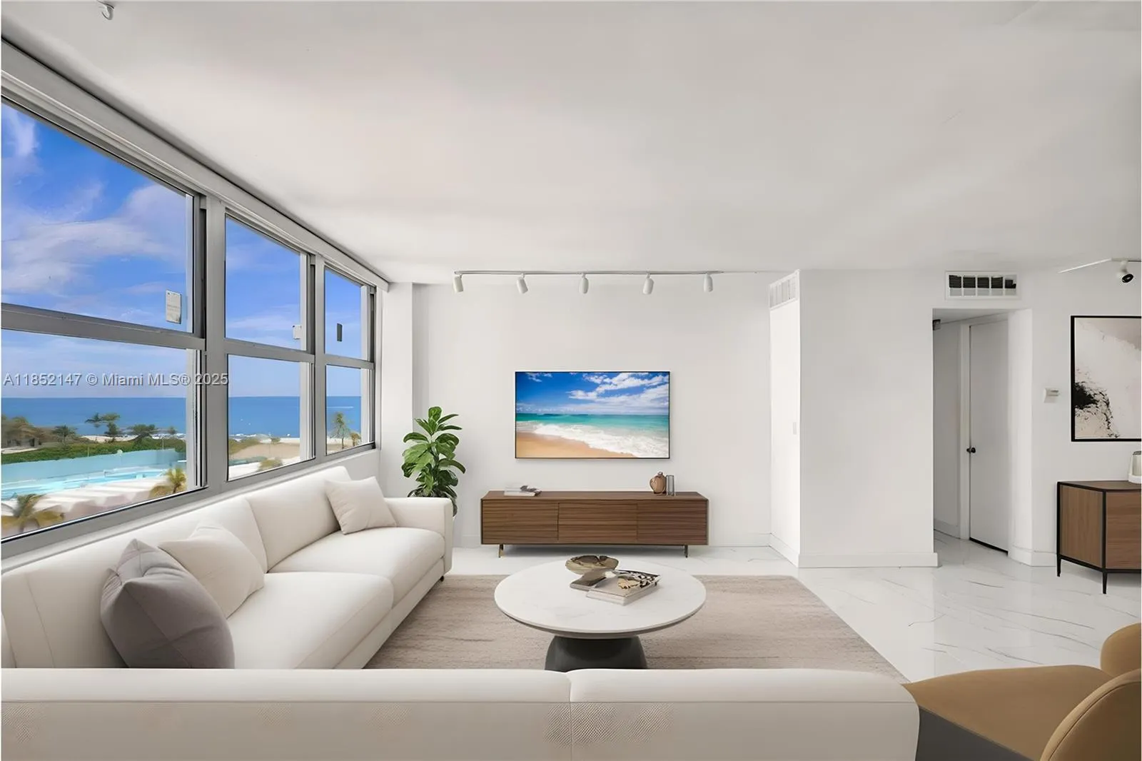 1 bedroom 1 bath for sale at 5055 Collins Ave # 5A, Miami Beach FL 33140