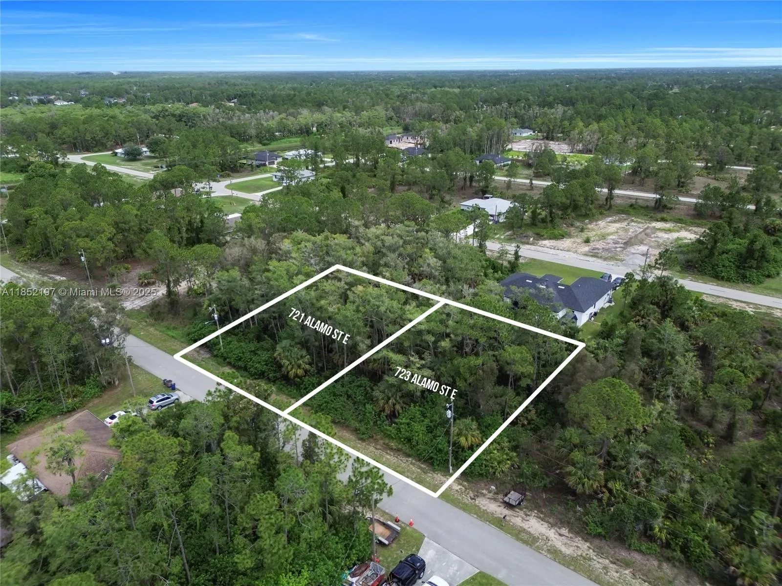 723 Alamo St E, Lehigh Acres FL 33974