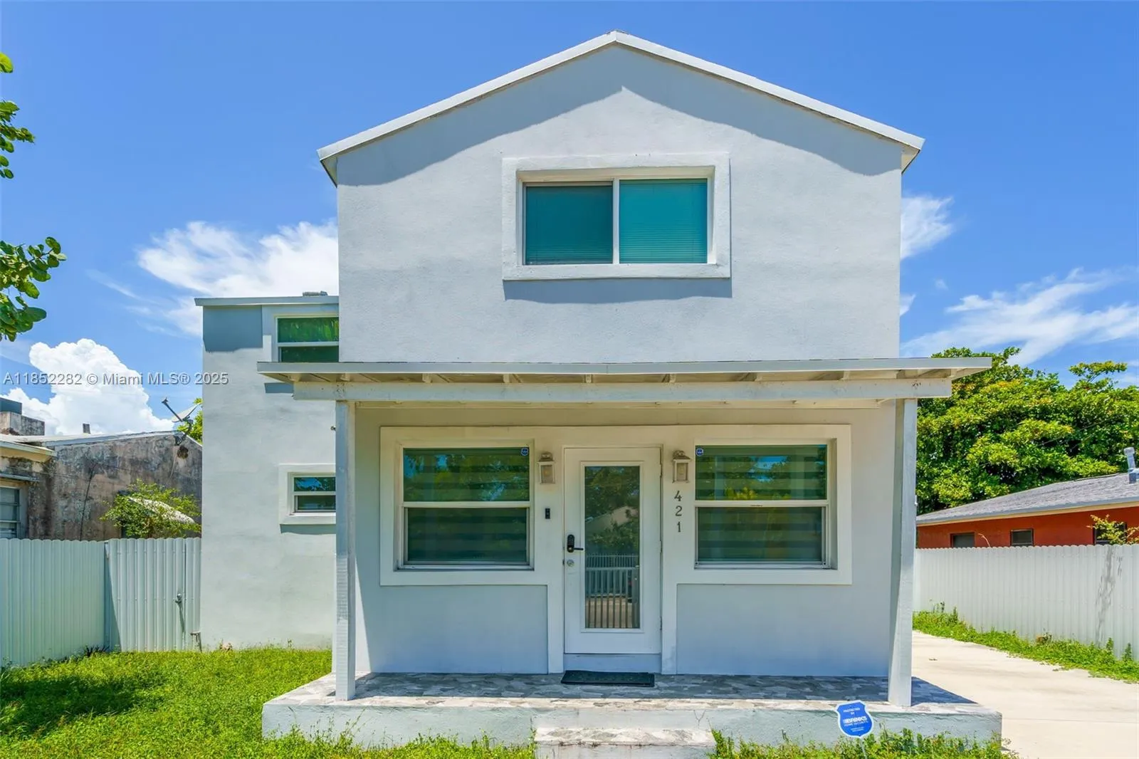 421 NW 44th St, Miami FL 33127