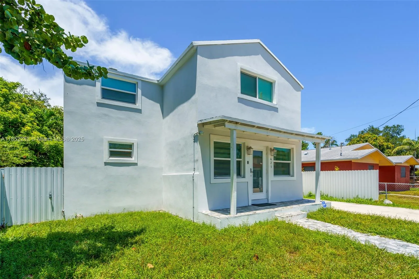 421 NW 44th St, Miami FL 33127