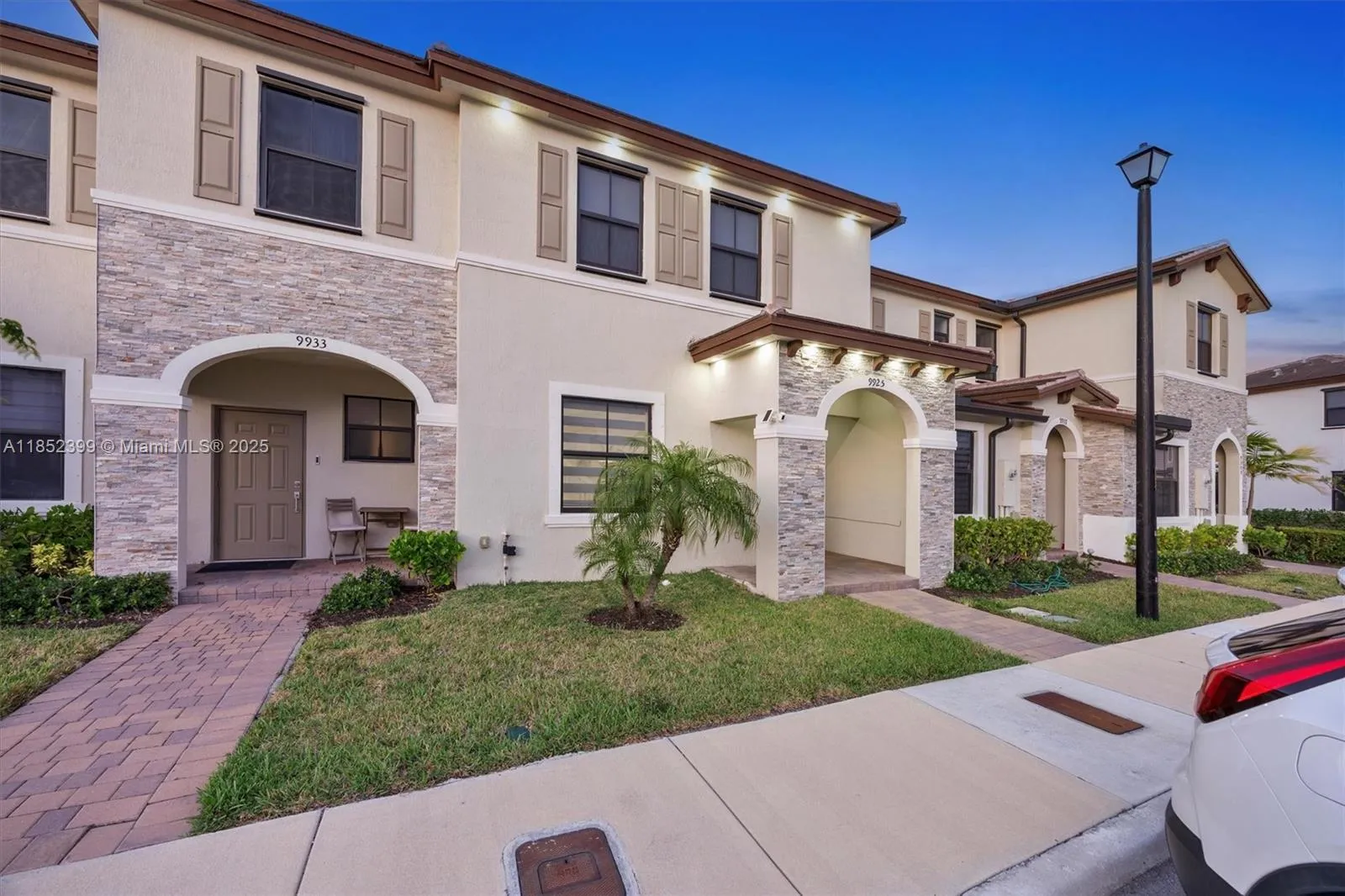 3 bedroom 2 bath for sale at 9925 SW 228th Ter, Miami FL 33190