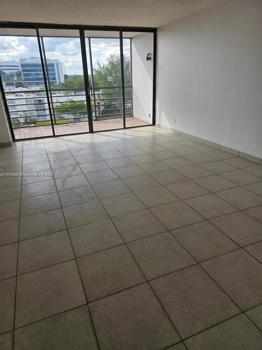 20500 W Country Club Dr # 804, Aventura FL 33180