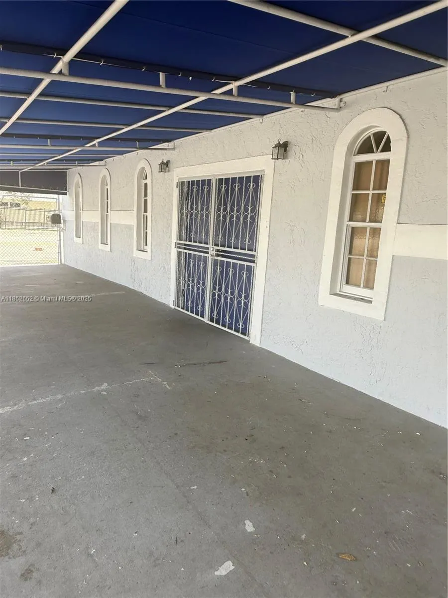 1766 NW 95th St, Miami FL 33147