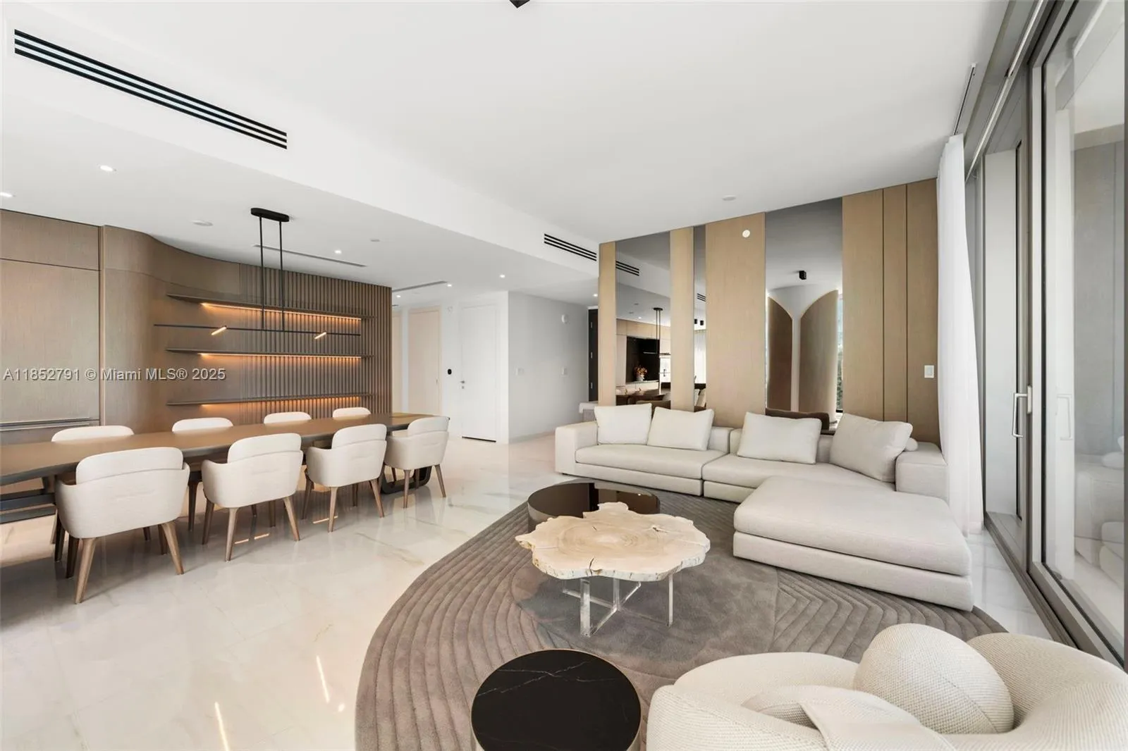 300 Biscayne Boulevard Way # 3807W, Miami FL 33131