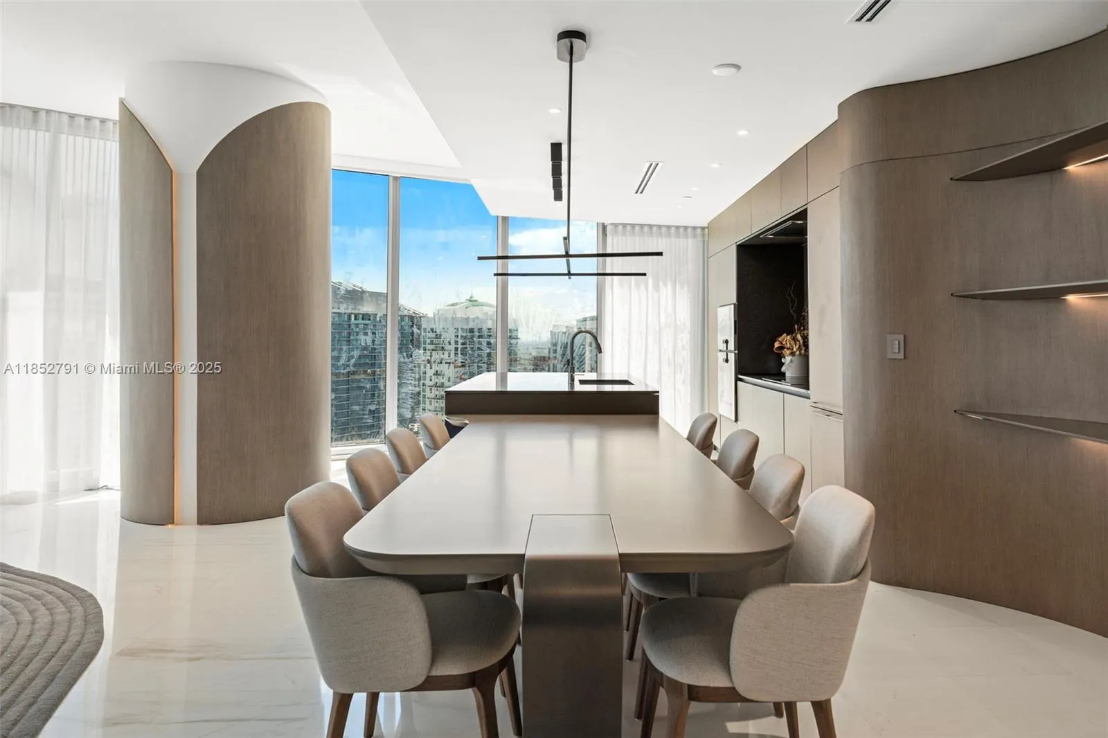 300 Biscayne Boulevard Way # 3807W, Miami FL 33131