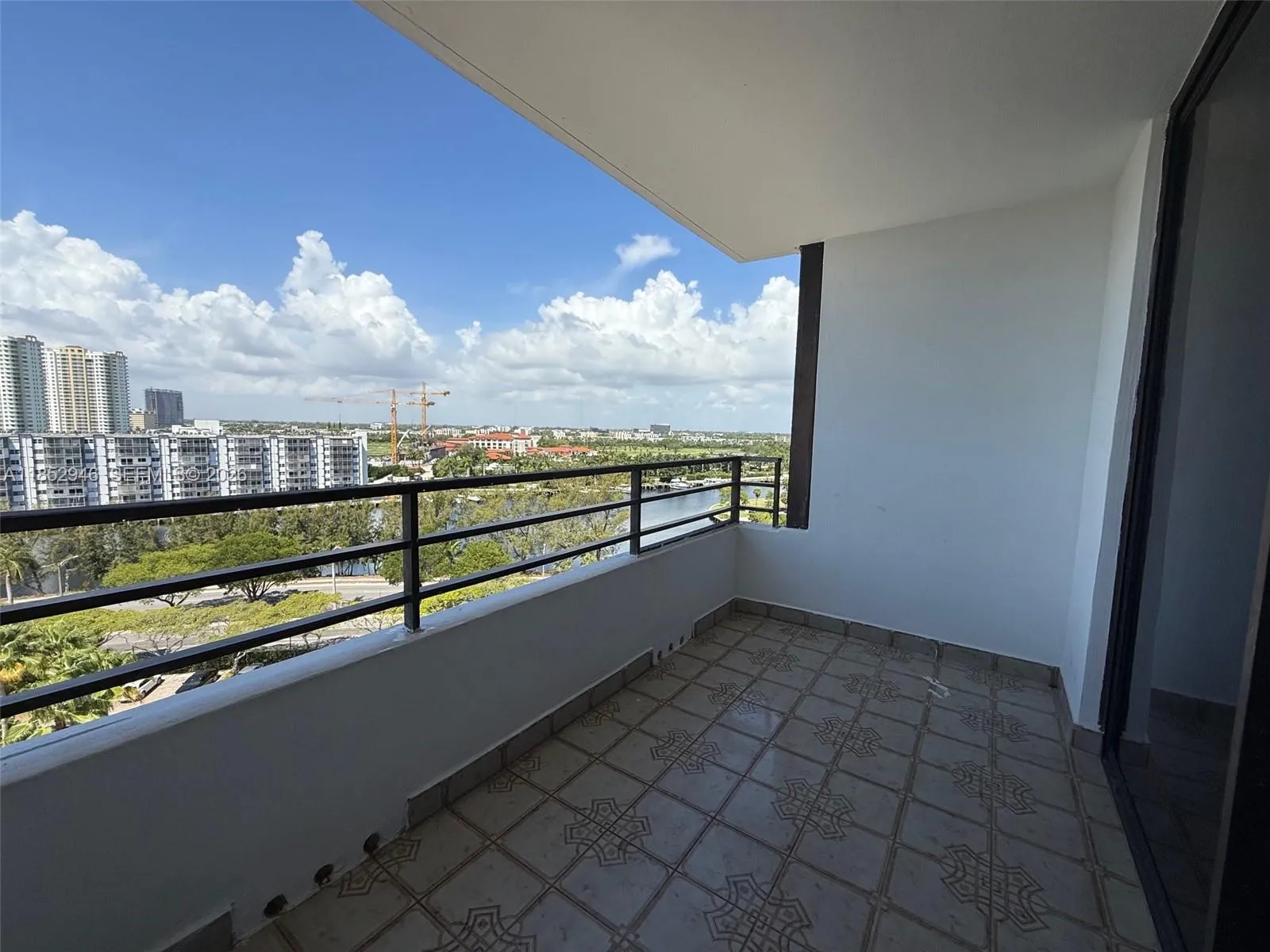500 Three Islands Blvd # 715, Hallandale Beach FL 33009