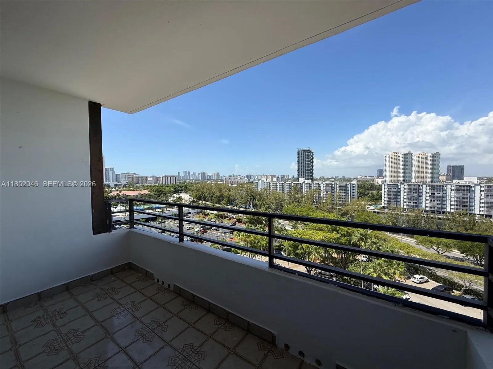 500 Three Islands Blvd # 715, Hallandale Beach FL 33009