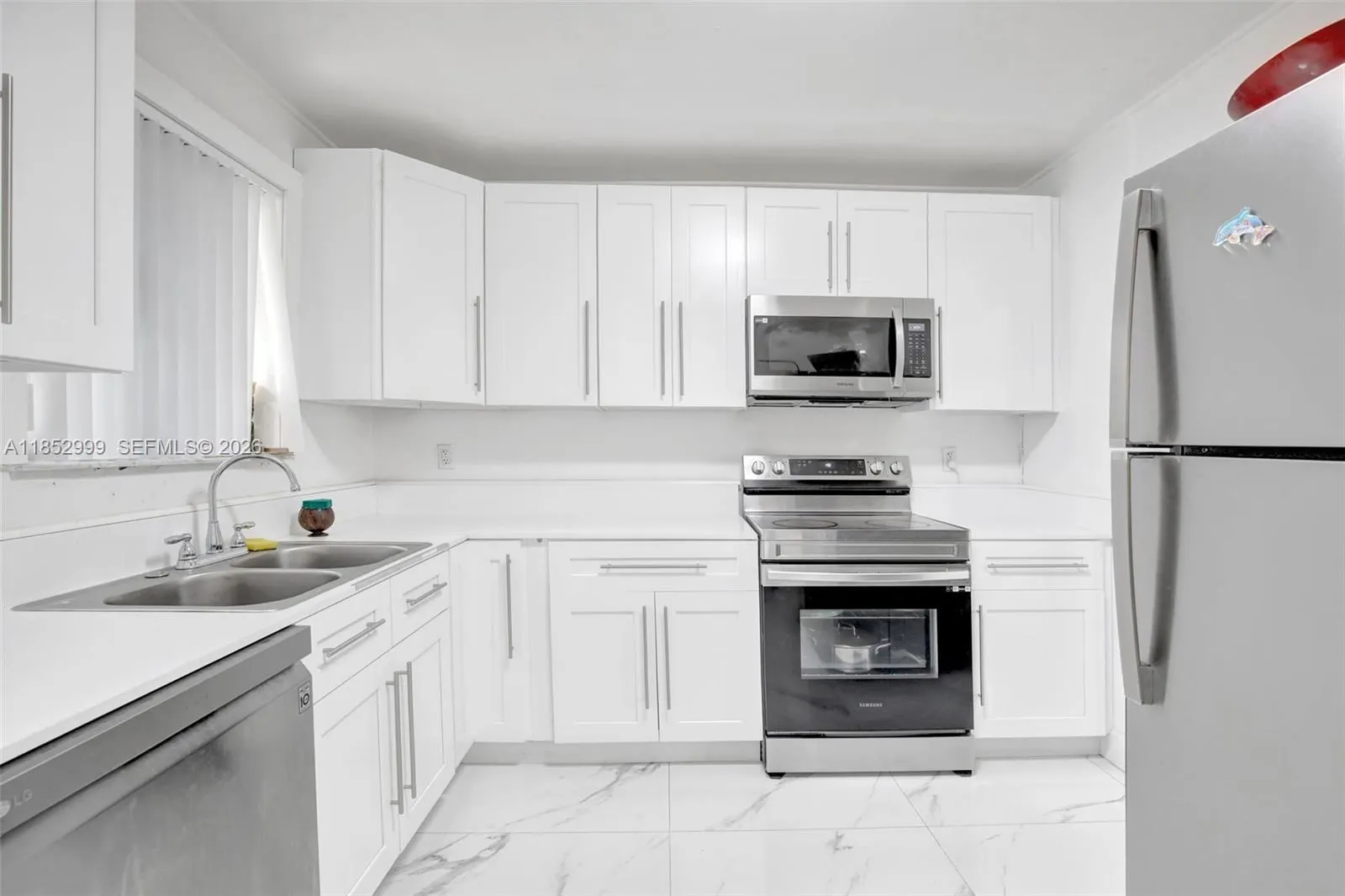 311 SW 68th Ter, Pembroke Pines FL 33023