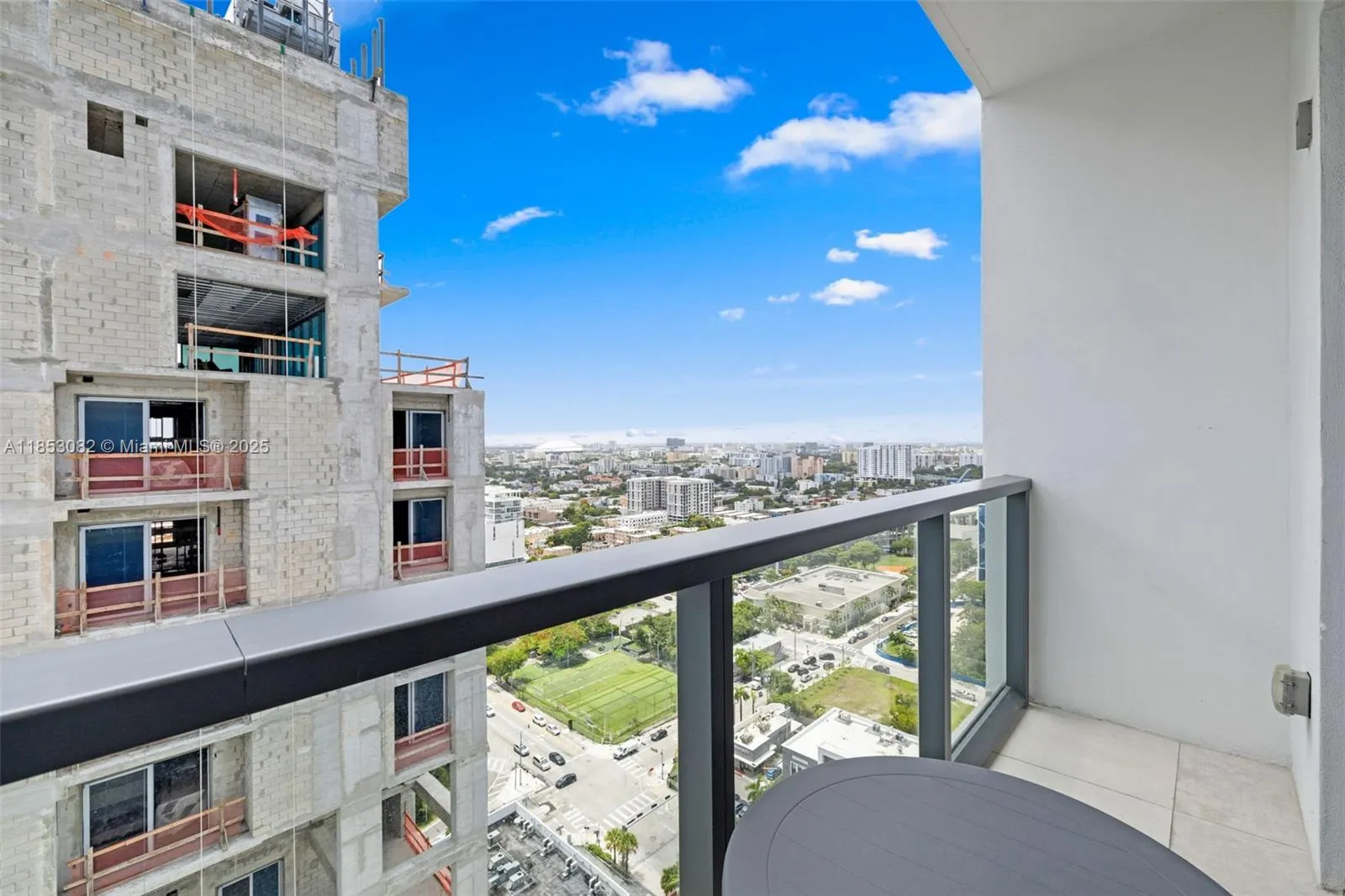 239 SW 9th St # 2303, Miami FL 33130