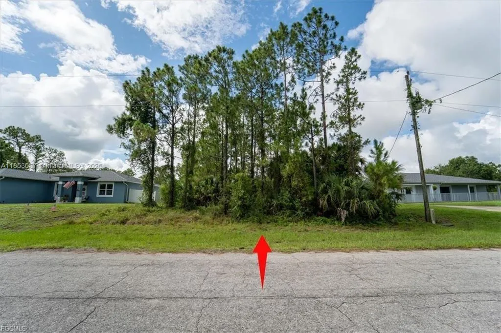 Land/Boat Docks for sale at 8055 Sandalwood Cir, La Belle FL 33935