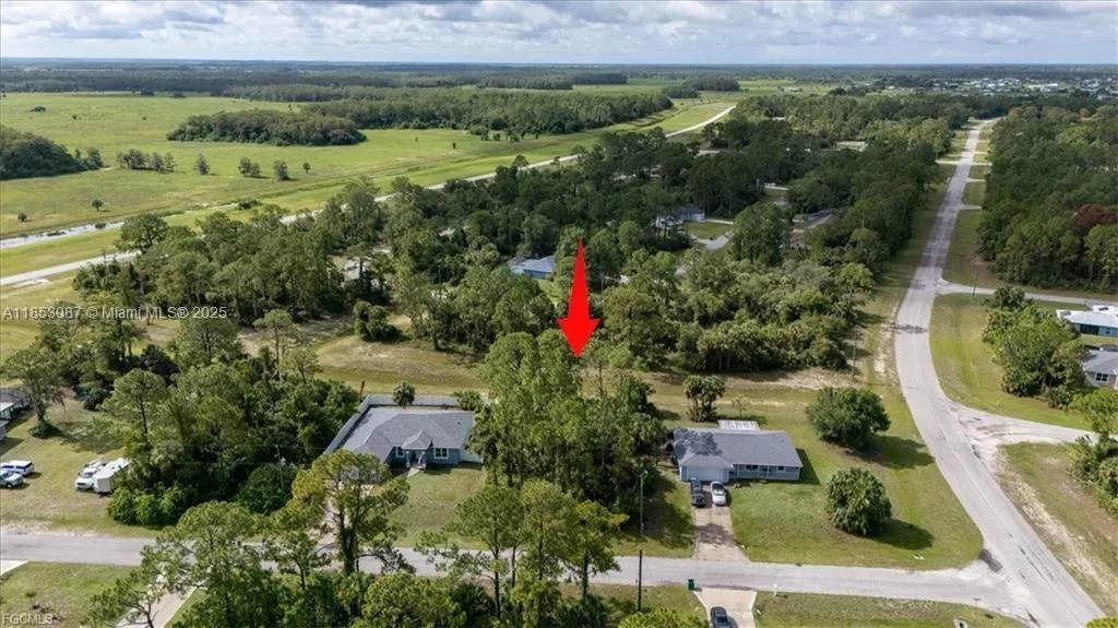 8055 Sandalwood Cir, La Belle FL 33935