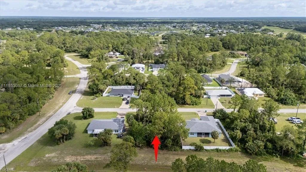 8055 Sandalwood Cir, La Belle FL 33935