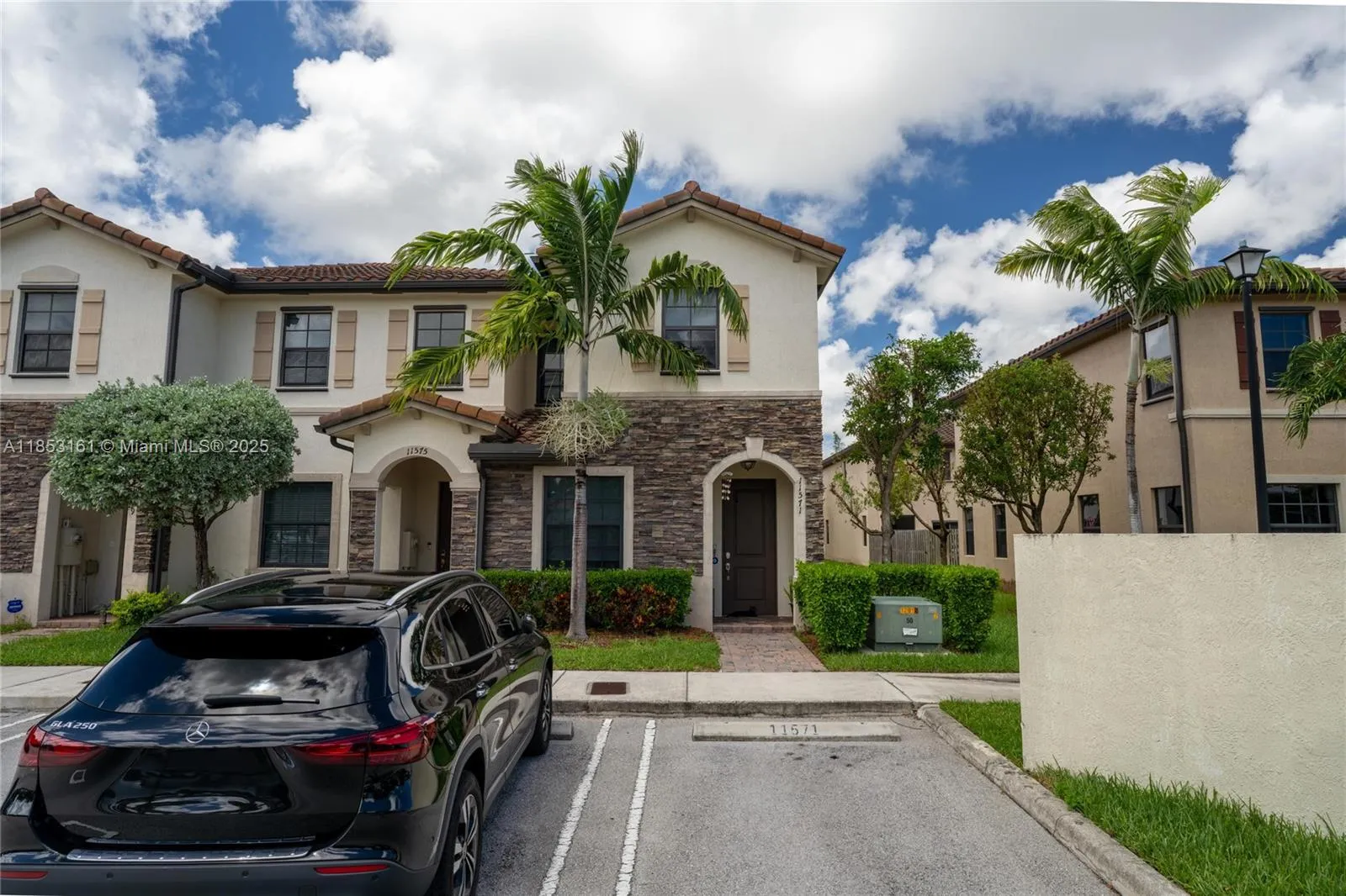 3 bedroom 2 bath for sale at 11571 SW 248th Ln, Homestead FL 33032