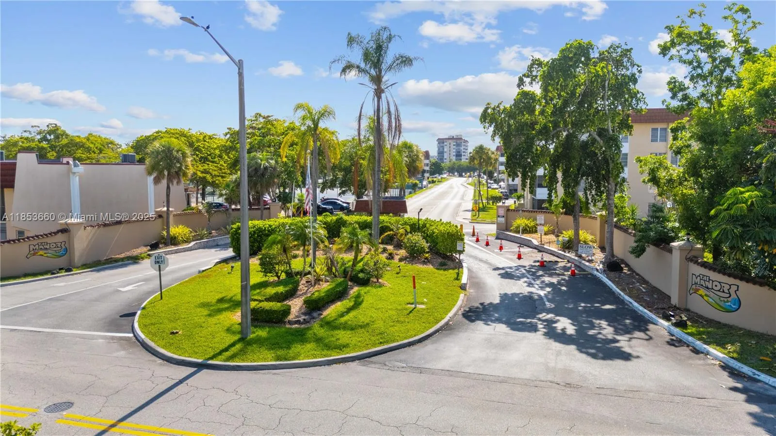 3 bedroom 2 bath for sale at 4088 Inverrary Dr # 11F, Lauderhill FL 33319