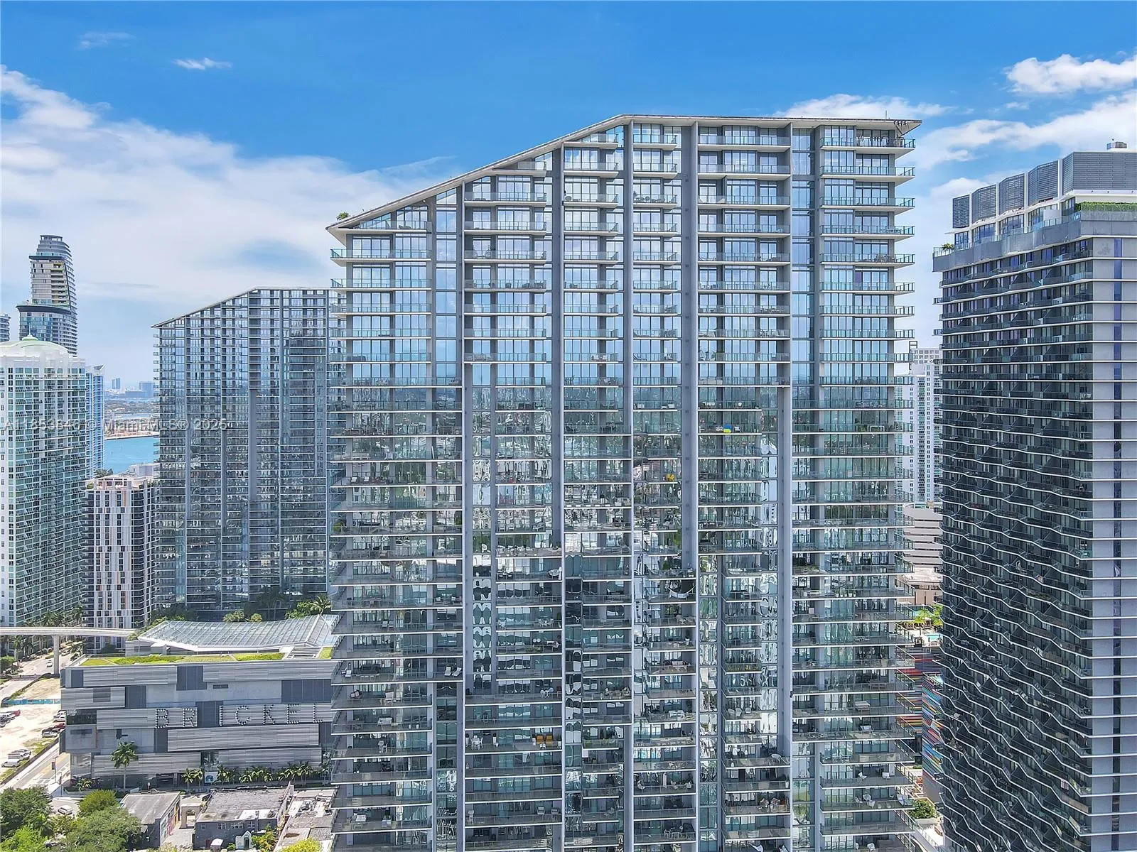 88 SW 7th St # 2312, Miami FL 33130