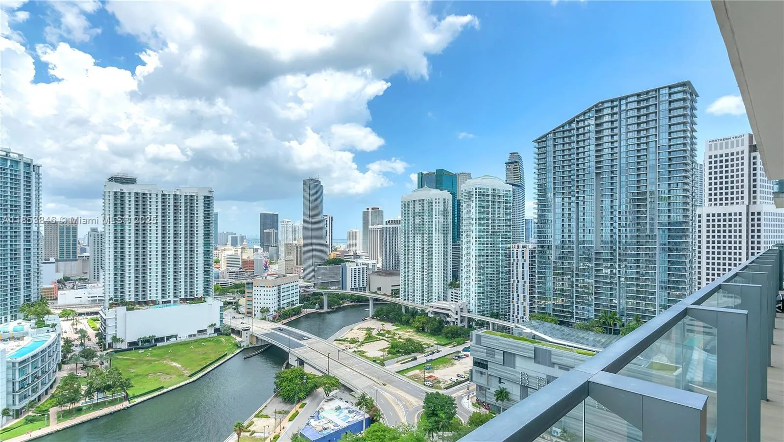 88 SW 7th St # 2312, Miami FL 33130