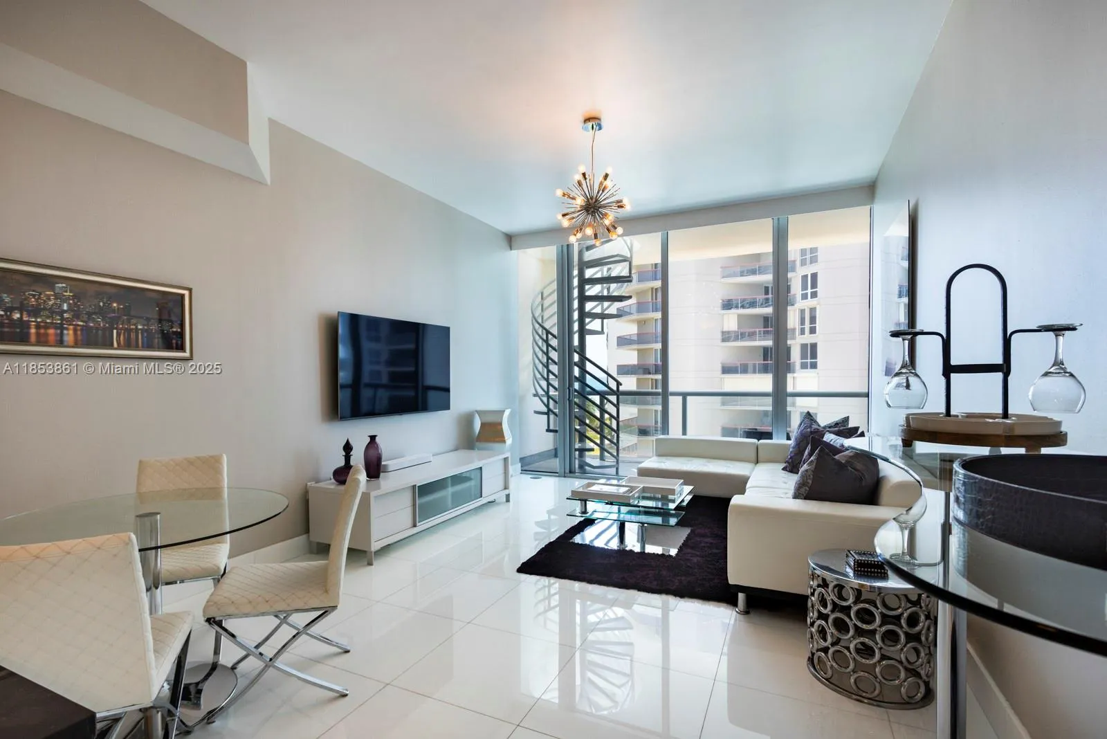 6799 Collins Ave # 507, Miami Beach FL 33141