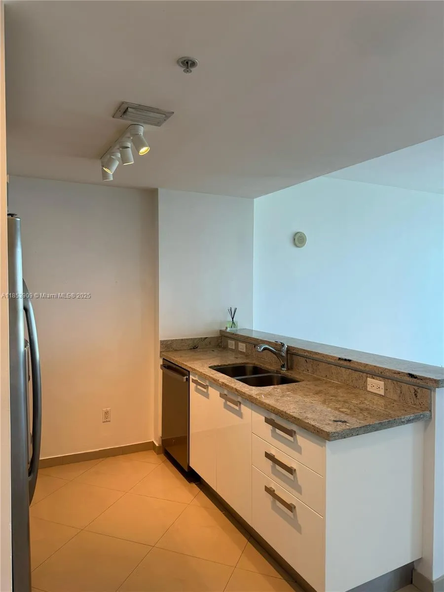 601 NE 36th St # 1205, Miami FL 33137