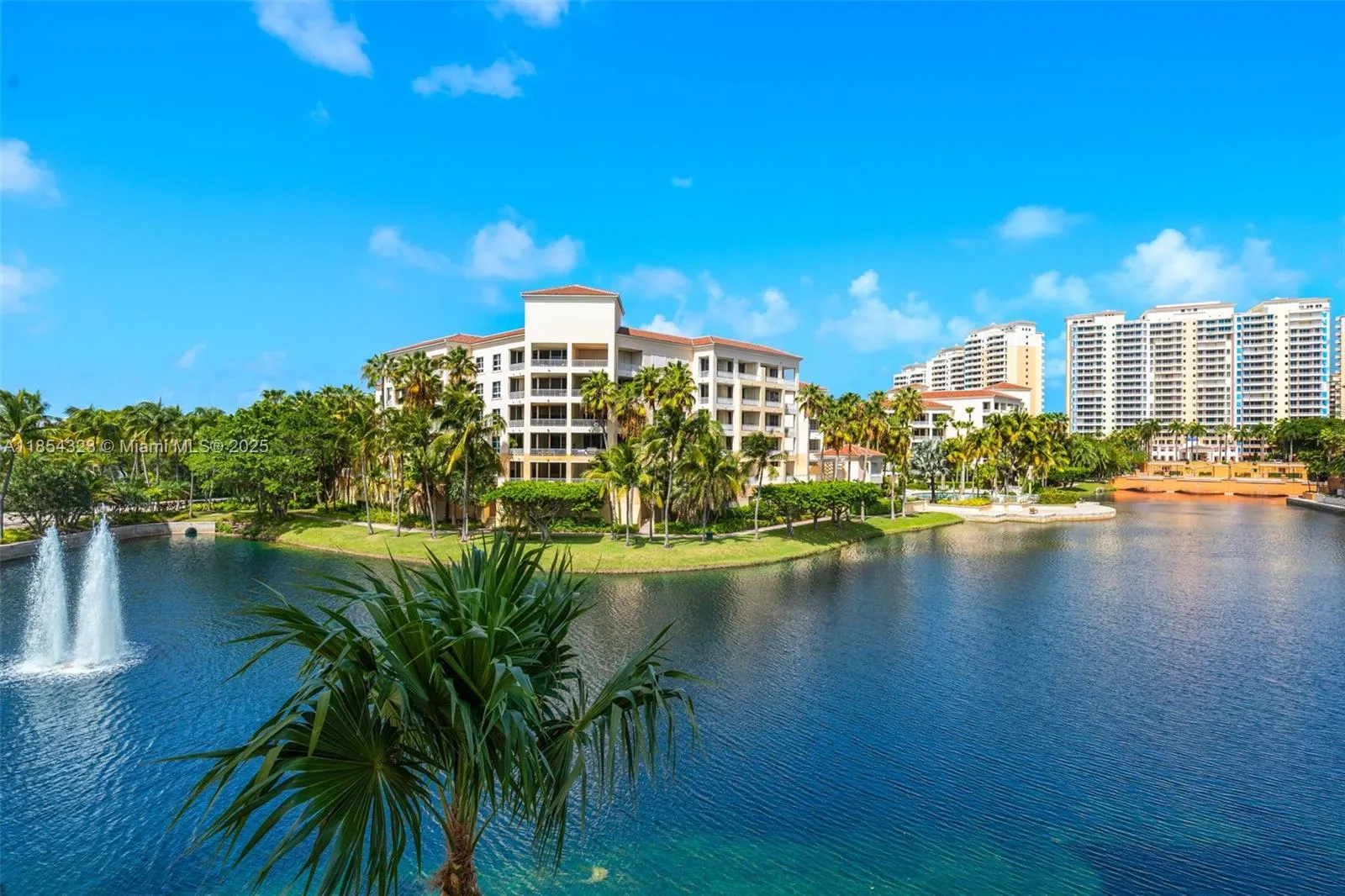 3 bedroom 3 bath for sale at 723 Crandon Blvd # 305, Key Biscayne FL 33149