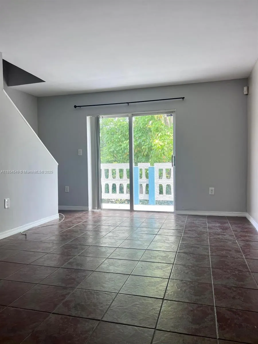 7820 NE Bayshore Ct # 210, Miami FL 33138