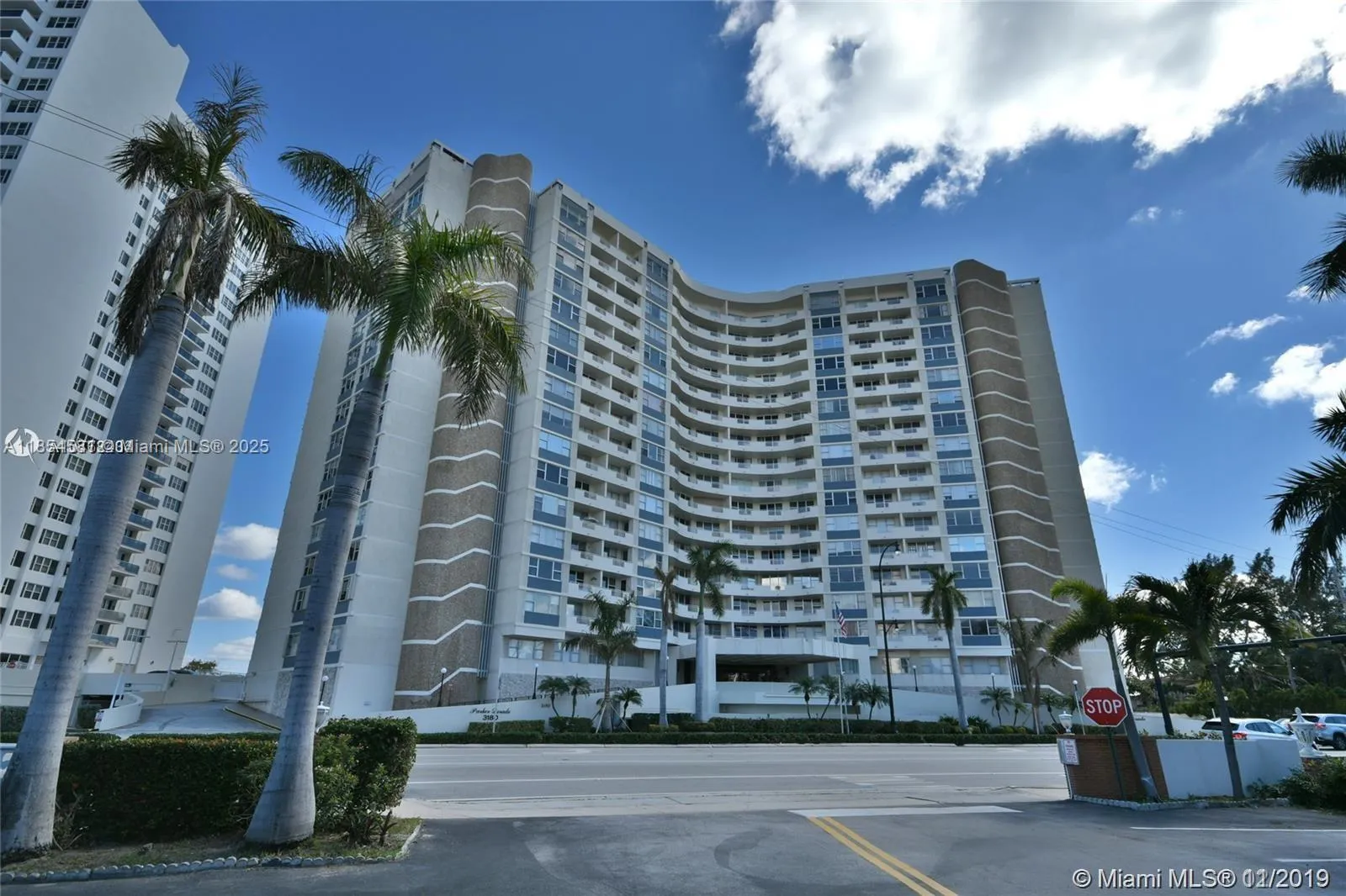 2 bedroom 1 bath Residential Lease for rent at 3180 S Ocean Dr # 1204, Hallandale Beach FL 33009
