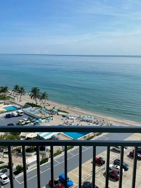 3180 S Ocean Dr # 1204, Hallandale Beach FL 33009