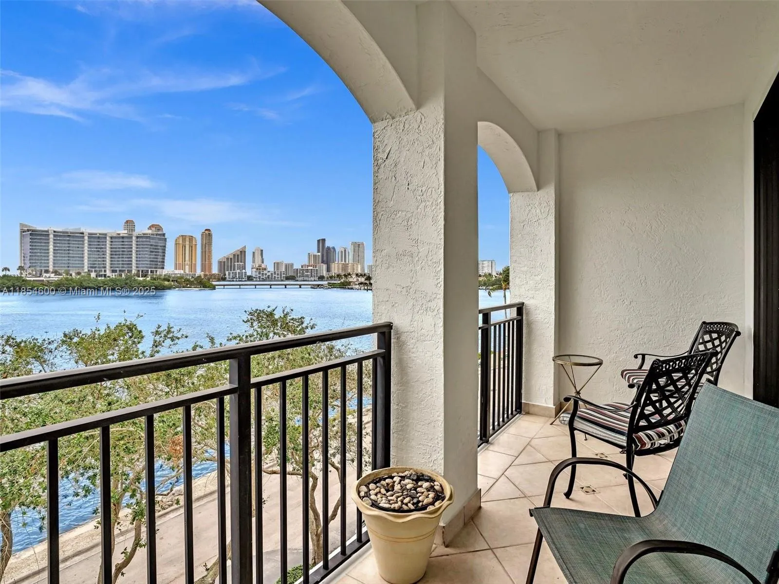 3255 NE 184th St # 12406, Aventura FL 33160